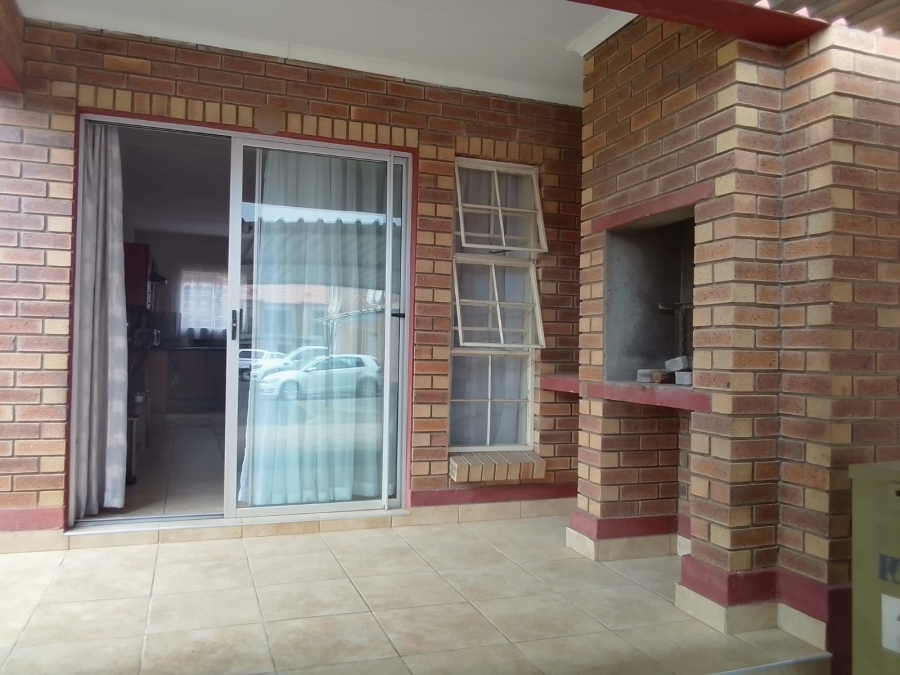 3 Bedroom Property for Sale in Waterval East North West